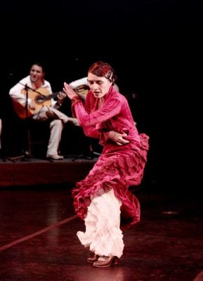  Farruca: Une danse endiablée de passion flamenco entrecoupée de mélancolie profonde